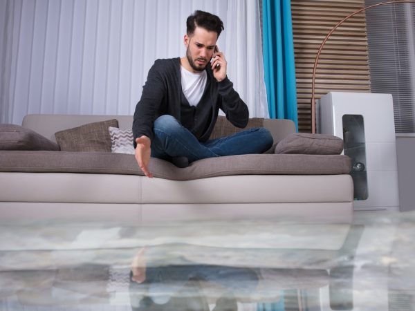 Key Factors to Consider in Choosing a Water Damage Restoration Service