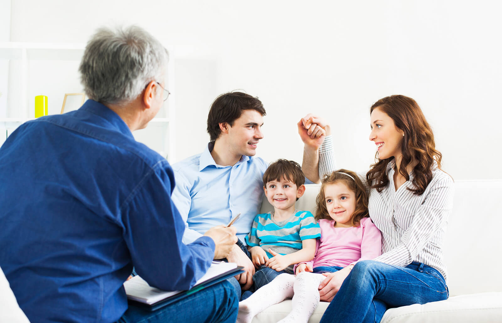 Combining Family Therapy and Psychiatric Care for Holistic Mental Health Support
